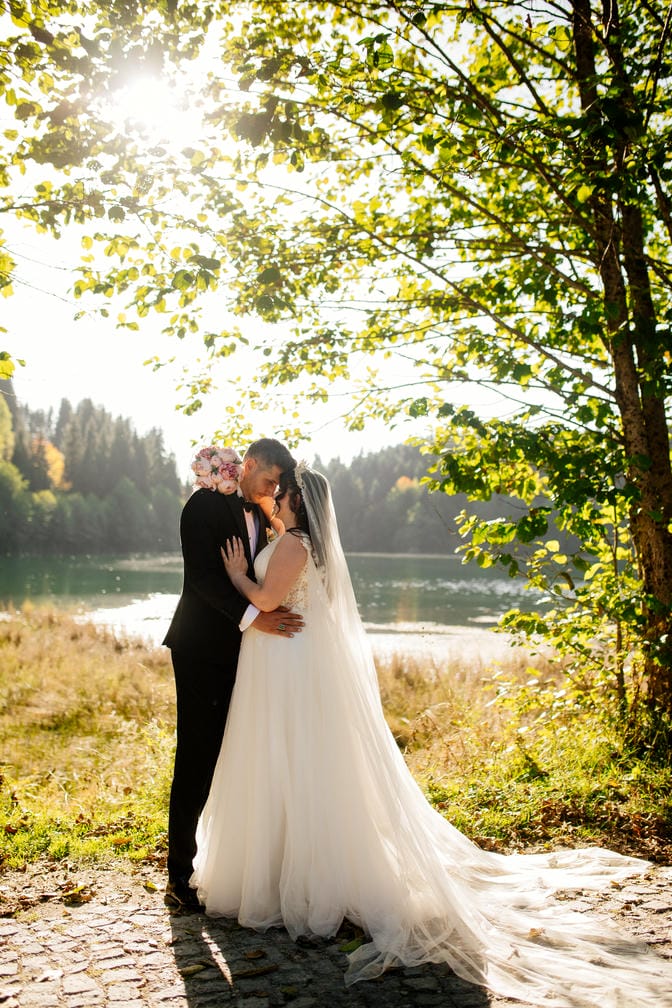 Elif Mükremin Sonbaharın Sessiz Tanığı Fotorafci.com / Trabzon – Zehra Şılbır | Profesyonel Fotoğrafçı Hizmetleri