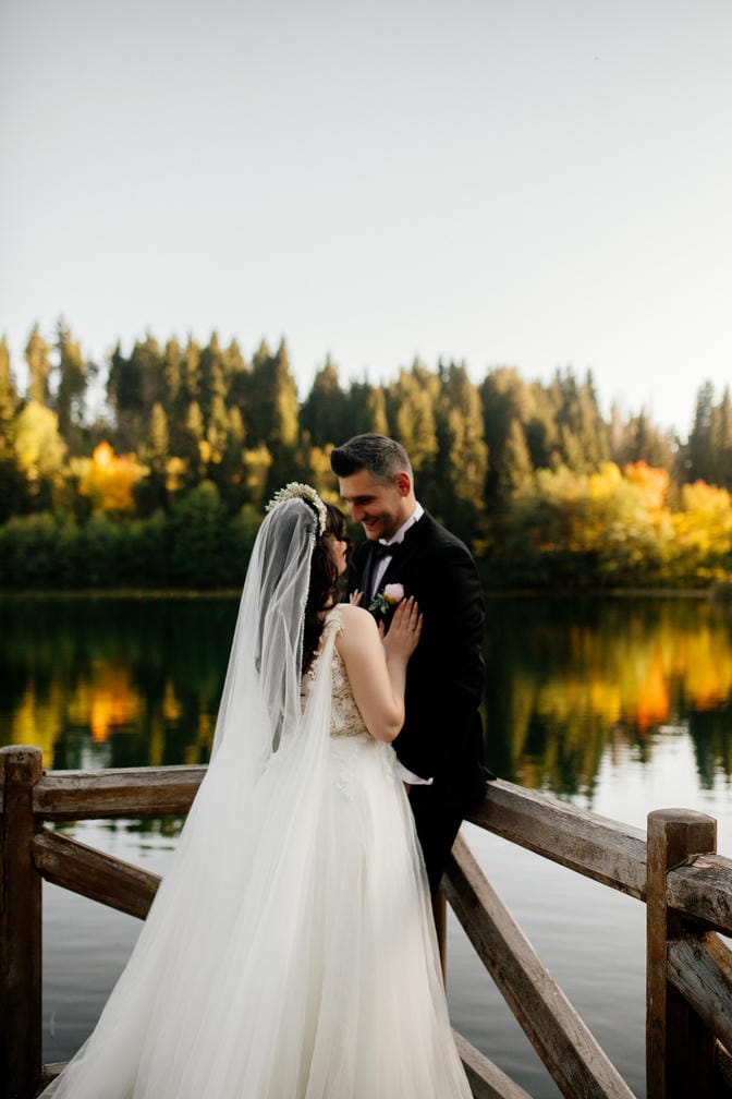 Elif Mükremin Sonbaharın Sessiz Tanığı Fotorafci.com / Trabzon – Zehra Şılbır | Profesyonel Fotoğrafçı Hizmetleri