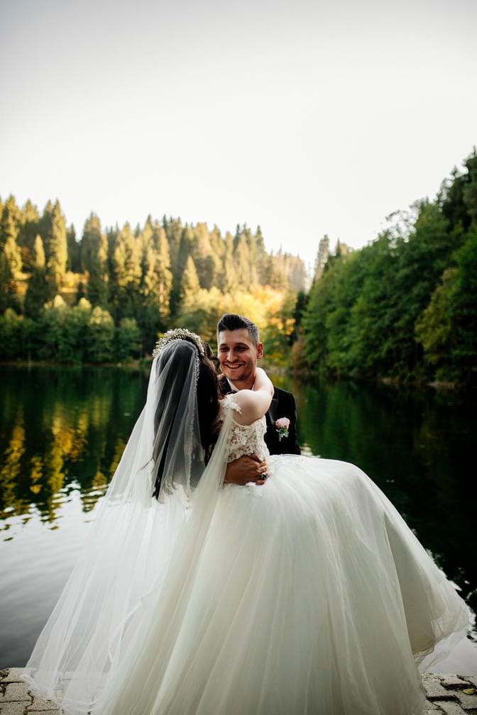 Elif Mükremin Sonbaharın Sessiz Tanığı Fotorafci.com / Trabzon – Zehra Şılbır | Profesyonel Fotoğrafçı Hizmetleri