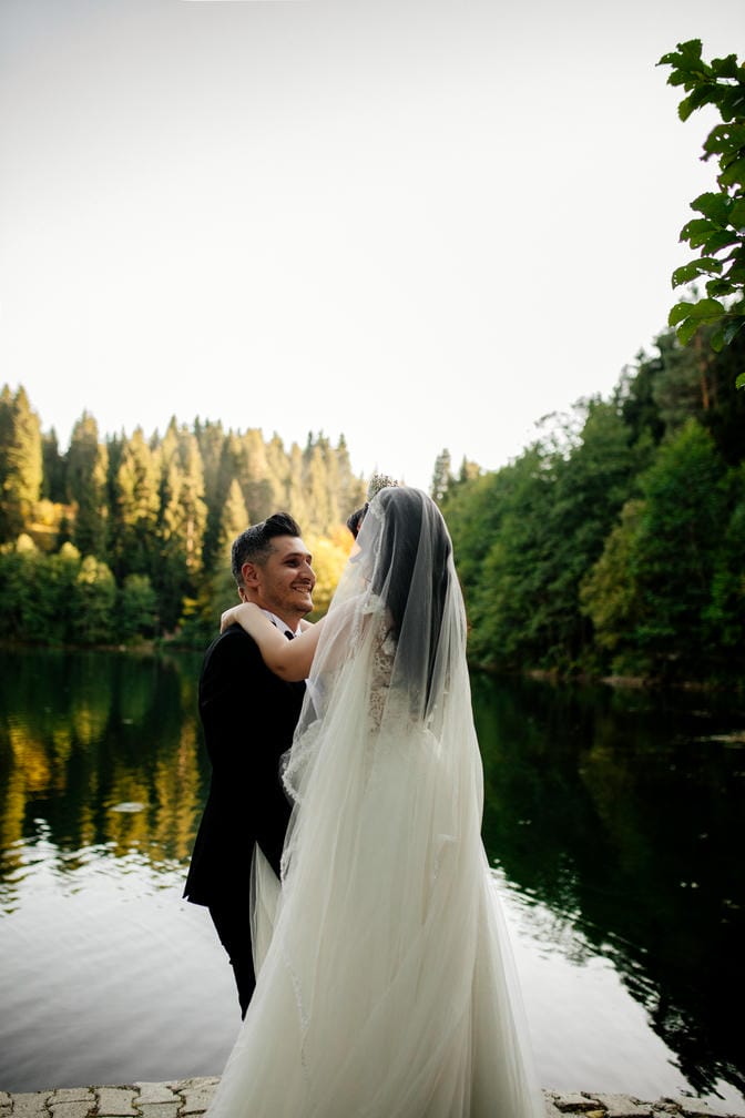 Elif Mükremin Sonbaharın Sessiz Tanığı Fotorafci.com / Trabzon – Zehra Şılbır | Profesyonel Fotoğrafçı Hizmetleri