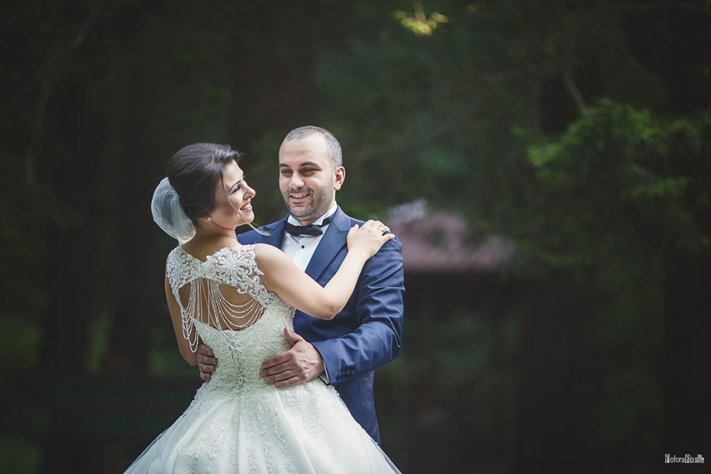 Elif Salman Mutluluğun Dansı Fotorafci.com / Trabzon – Zehra Şılbır | Profesyonel Fotoğrafçı Hizmetleri