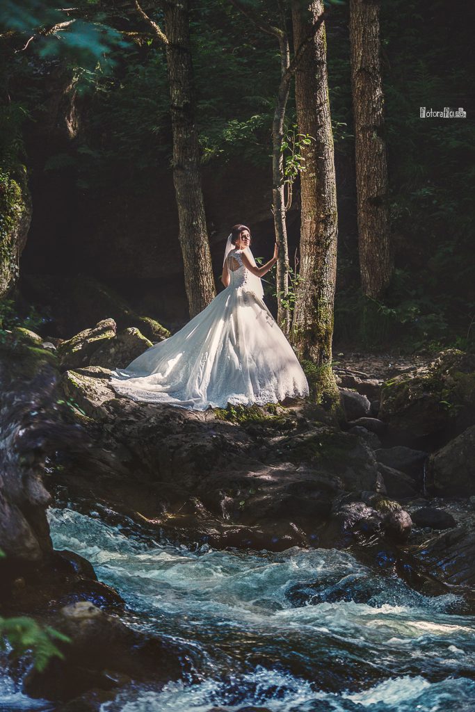 Elif Salman Mutluluğun Dansı Fotorafci.com / Trabzon – Zehra Şılbır | Profesyonel Fotoğrafçı Hizmetleri