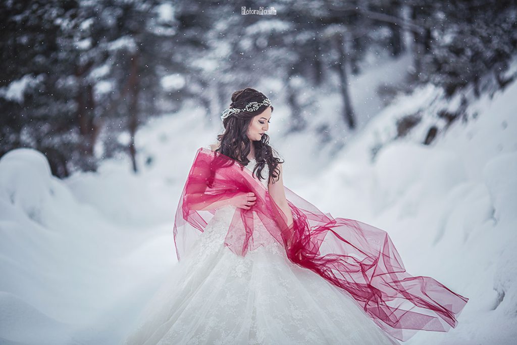 Nagihan Bahadır Beyazın Ortasında Yanan Aşk Fotorafci.com / Trabzon – Zehra Şılbır | Profesyonel Fotoğrafçı Hizmetleri