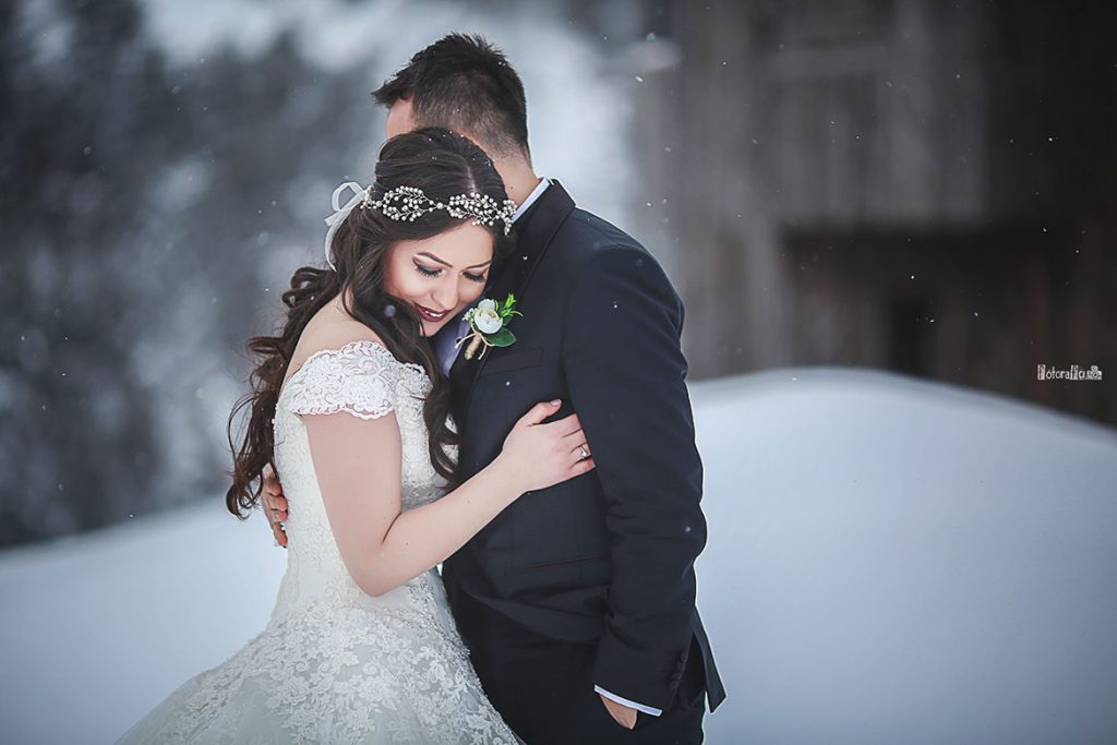Nagihan Bahadır Beyazın Ortasında Yanan Aşk Fotorafci.com / Trabzon – Zehra Şılbır | Profesyonel Fotoğrafçı Hizmetleri