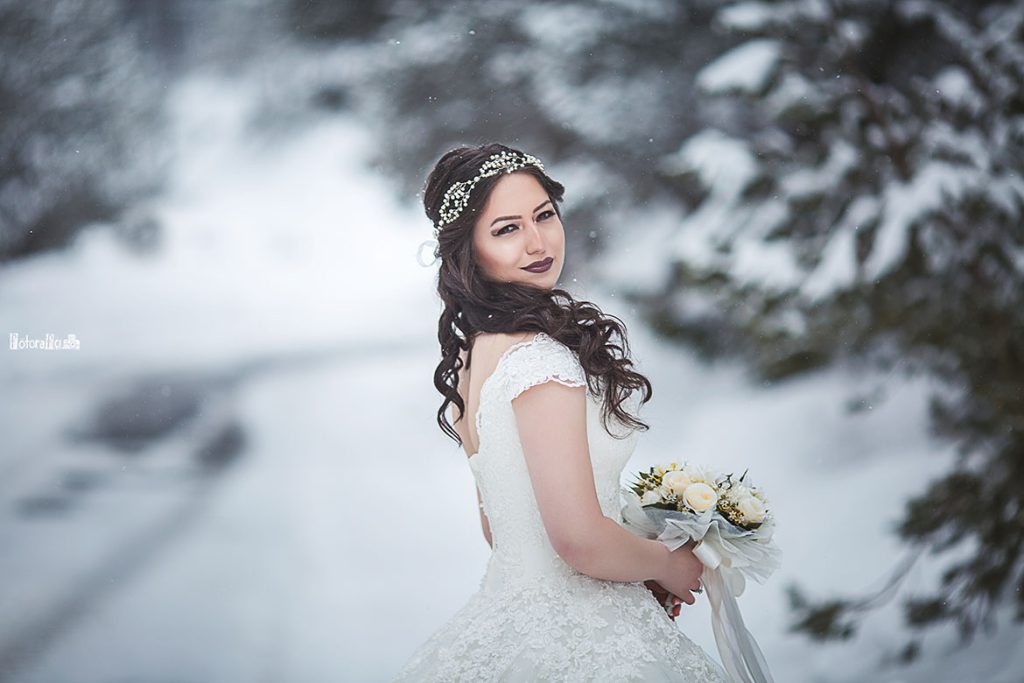 Nagihan Bahadır Beyazın Ortasında Yanan Aşk Fotorafci.com / Trabzon – Zehra Şılbır | Profesyonel Fotoğrafçı Hizmetleri