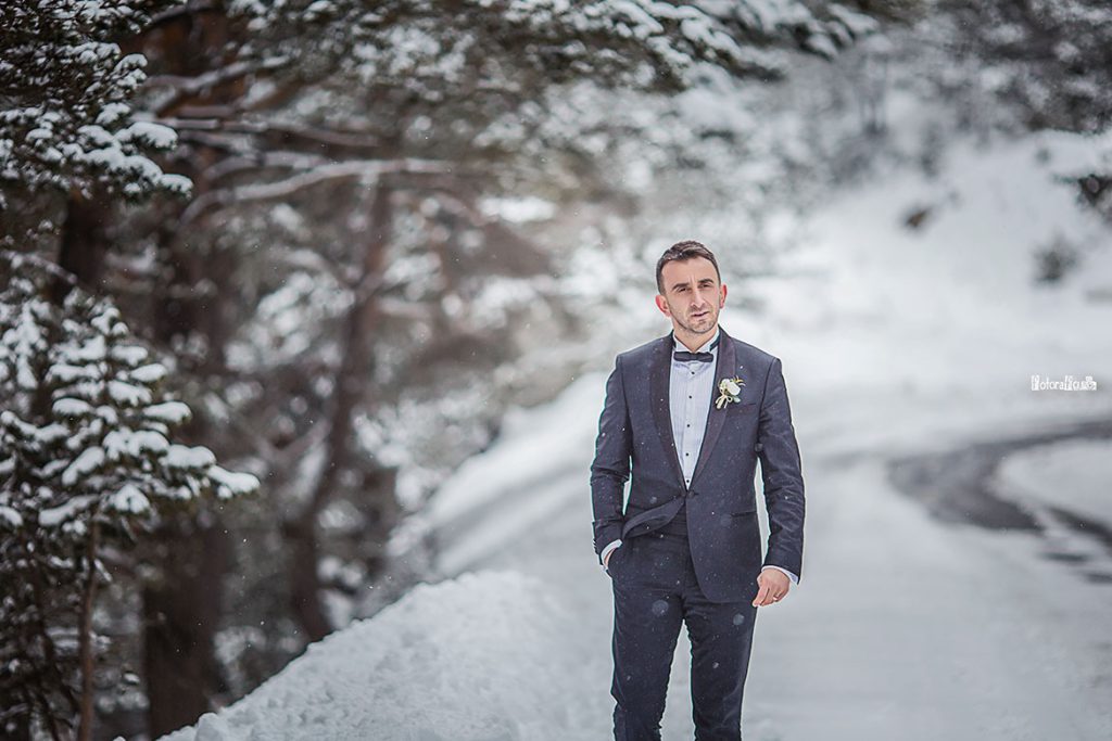 Nagihan Bahadır Beyazın Ortasında Yanan Aşk Fotorafci.com / Trabzon – Zehra Şılbır | Profesyonel Fotoğrafçı Hizmetleri