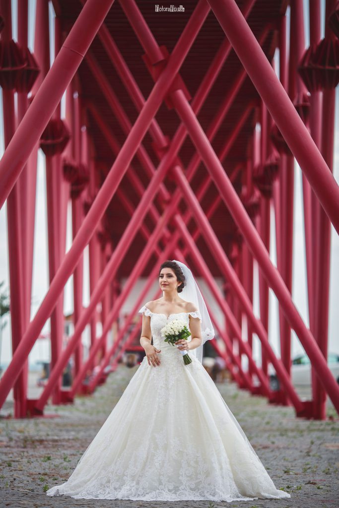 Özge Ersen Aşkın Kırmızı Köprüsü Fotorafci.com / Trabzon – Zehra Şılbır | Profesyonel Fotoğrafçı Hizmetleri Özge Ersen Aşkın Kırmızı Köprüsü Fotorafci.com / Trabzon – Zehra Şılbır | Profesyonel Fotoğrafçı Hizmetleri