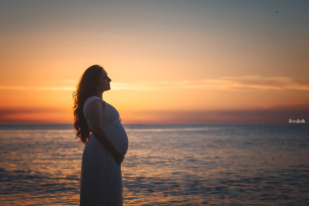 Sona Levenet Neşeli Hamilelik Çekimi Fotorafci.com / Trabzon – Zehra Şılbır | Profesyonel Fotoğrafçı Hizmetleri