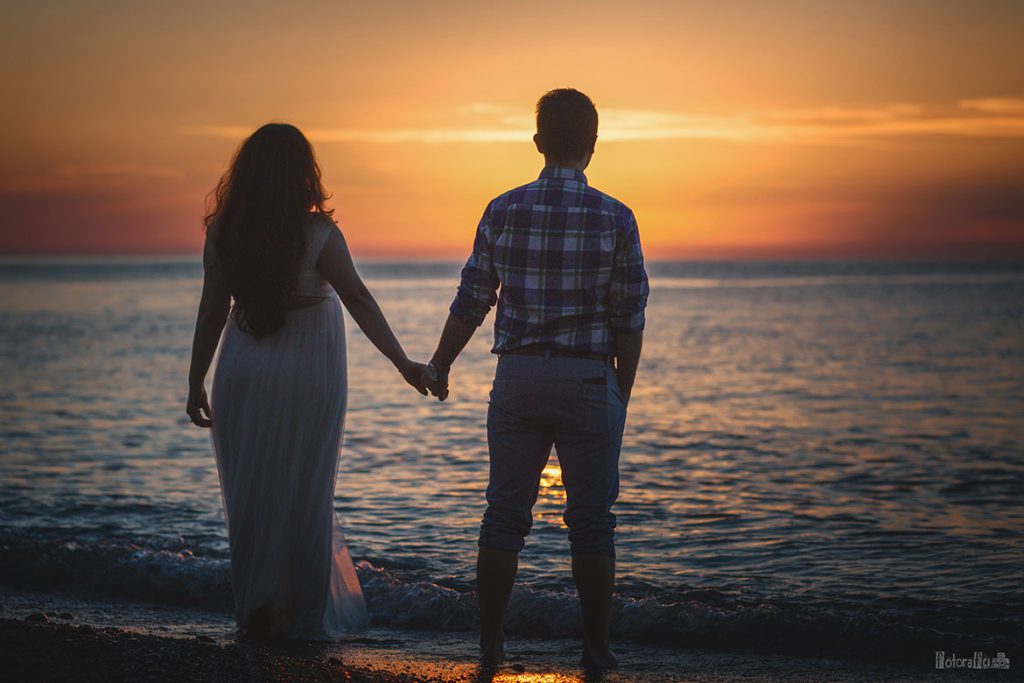 Sona Levenet Neşeli Hamilelik Çekimi Fotorafci.com / Trabzon – Zehra Şılbır | Profesyonel Fotoğrafçı Hizmetleri