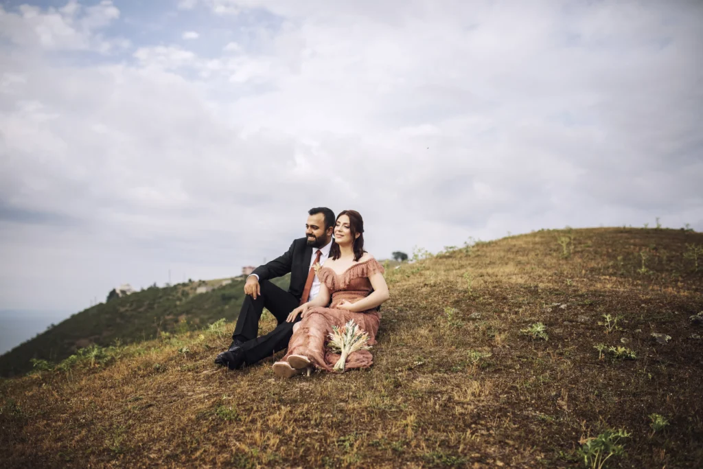 Trabzon Nişan Hikayesi: Gizem ve Ali’nin Doğadaki Aşk Masalı Fotorafci.com / Trabzon – Zehra Şılbır | Profesyonel Fotoğrafçı Hizmetleri Trabzon Nişan Hikayesi: Gizem ve Ali’nin Doğadaki Aşk Masalı Fotorafci.com / Trabzon – Zehra Şılbır | Profesyonel Fotoğrafçı Hizmetleri