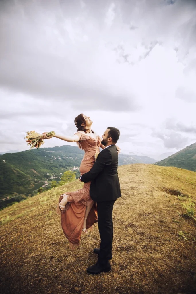 Trabzon Nişan Hikayesi: Gizem ve Ali’nin Doğadaki Aşk Masalı Fotorafci.com / Trabzon – Zehra Şılbır | Profesyonel Fotoğrafçı Hizmetleri Trabzon Nişan Hikayesi: Gizem ve Ali’nin Doğadaki Aşk Masalı Fotorafci.com / Trabzon – Zehra Şılbır | Profesyonel Fotoğrafçı Hizmetleri